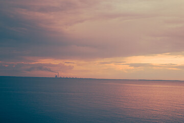 Naklejka premium sunset over the sea