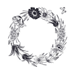 Frühlingsdekoration. Kranz aus luxuriösen blühenden Blumen und Schmetterlingen. © marinavorona