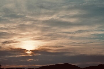 Fototapeta premium 朝日に映える空