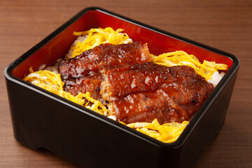 さんまの蒲焼き重