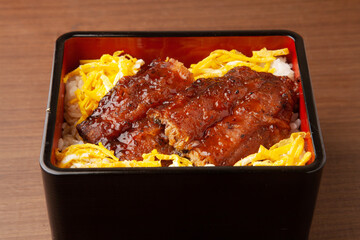 さんまの蒲焼き重