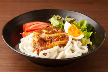冷やし胡麻味噌肉うどん
