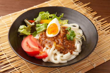 冷やし胡麻味噌肉うどん