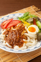 冷やし胡麻味噌肉うどん