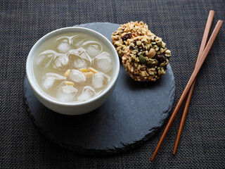 한국전통음료 식혜와 한과
