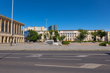Fototapeta na wymiar Dabrowskiego Square in City of Lodz in Poland