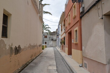 Unterwegs in einem kleinen Dorf an der Costa Blanca
