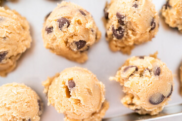 Baking cookies