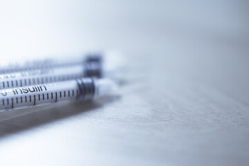 Set of syringes for injecting insulin