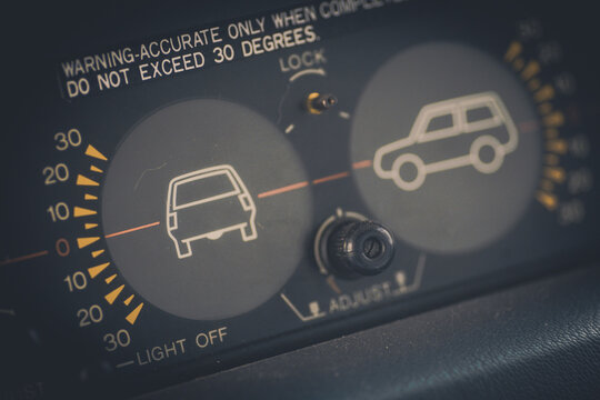 Inclinometer Or Clinometer Measure In SUV