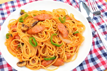 スパゲッティ　ナポリタン