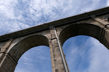 Fototapeta premium Le viaduc de Dinan en Bretagne