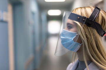 Medical staff wearing face shield and medical mask for protect coronavirus covid-19 virus iin scan...