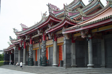 Fototapeta premium Buddhist Temple Red Architecture Details