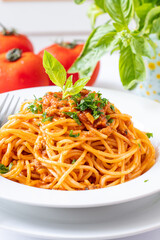 homemade bolognese spaghetti