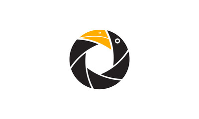 hornbill bird with shutter camera logo symbol vector icon illustration graphic design © devastudios