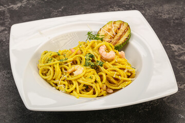 Pasta with prawn and zucchini