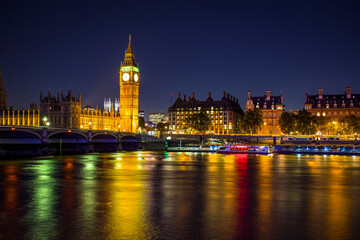 Fototapeta na wymiar The Palace and the Bridge of Westminster in London at sunset - the United Kingdom, water reflection, Southwark, London, England, United Kingdom, Europe