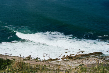 rocky cliff from which to see the sea