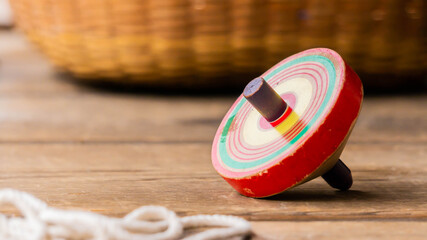 コマ回し 正月の遊び