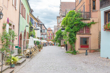 Fototapeta na wymiar Picturesque view of the quaint town of Riquewhir, Alsace, France