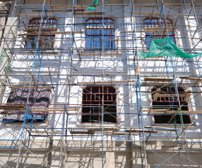 Scaffold in front of building under construction