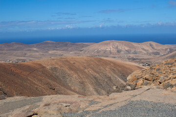 Fototapeta na wymiar Wüstenlandschaft auf Fuerteventura