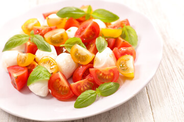 tomato salad with mozzarella and basil