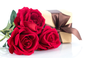 Fototapeta premium Valentine's day roses and gifts