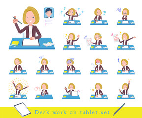 タブレット端末で学習する金髪ビジネス女性のセット