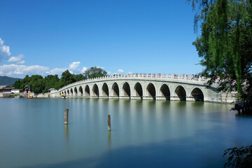 Fototapeta na wymiar Seventeen-hole Bridge in the Summer Palace