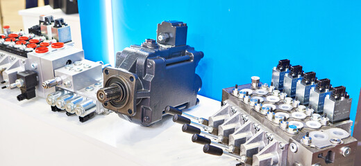 Directional control valve hydraulic in store