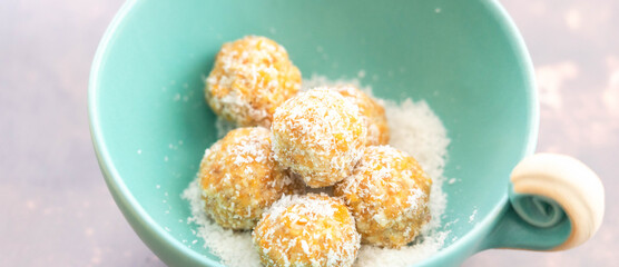 mango energyballs