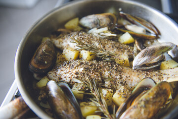 Acqua Pazza with mussels