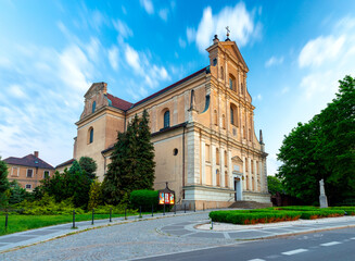 Fototapeta na wymiar Poznan. Church of St. Joseph of Discalced Carmelites at sunrise.