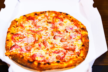 delivery pizza for staying at home