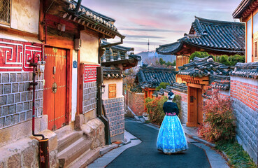 Bukchon Hanok Village Is the name traditional cultural village in downtown Seoul in the morning,...