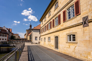 Fototapeta na wymiar Bamberg Altstadt, Deutschland - Historische Gebäude - Regnitz