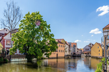 Obraz premium Bamberg Altstadt, Deutschland - Historische Gebäude - Regnitz
