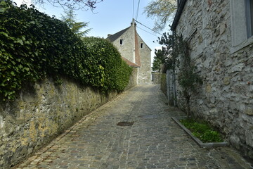 Ruelle en pierres en forte pente à Ecaussinnes-Lamaing en Hainaut