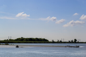 Un tratto del delta del fiume Pò .