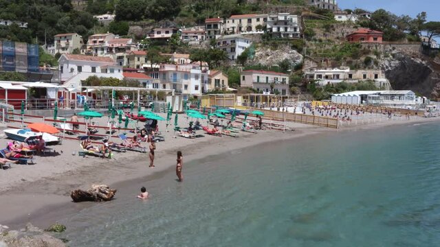 Erchie - Time lapse della spiaggia dalla scogliera