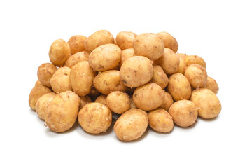 Fototapeta premium Raw potato isolated on a white background.