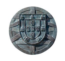 Escudo da bandeira portuguesa com a esfera armilar e quinas em metal.