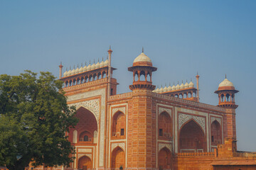 Fototapeta na wymiar タージマハルの大楼門（インド・アーグラ）