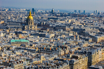 エッフェル塔から見えるパリの街並み