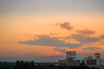 夕景と立川市の街並み