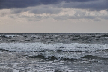 Fototapeta na wymiar stormy sea waves