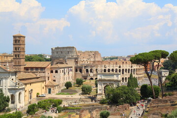 Fototapeta na wymiar View of rome and colosseum on a sunny day 