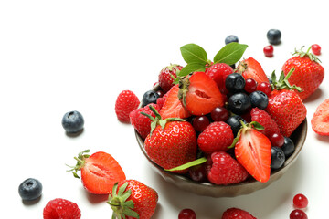 Obraz na płótnie Canvas Delicious fresh berry mix on white background